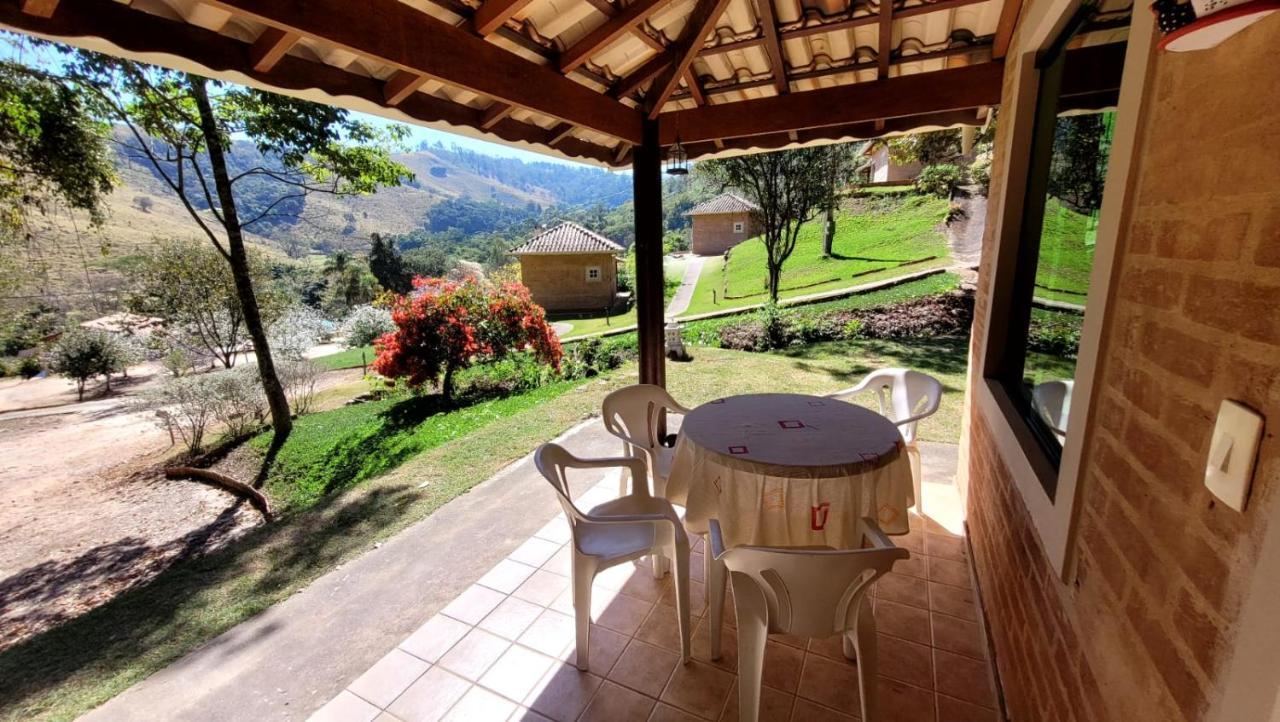 Recanto Dos Beija Flores, Chale Bougainville 몬테 알레그레 두 술 외부 사진